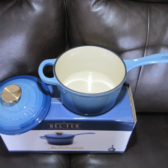 BEL FER Cast Iron Enameled CASSEROLE PAN w/ LID  1 3/4 Qt, NEW. - Picture 3 of 4